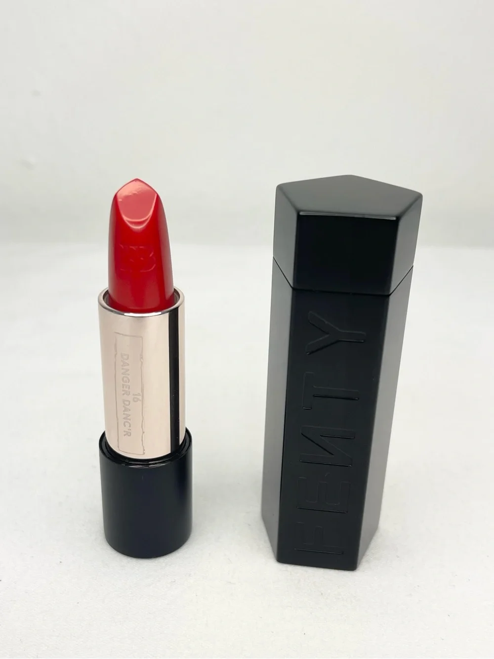 Fenty Beauty Icon Semi Matte Refillable Lipstick DANGER DANC'R